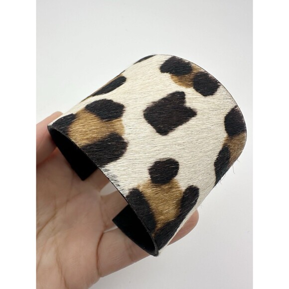 Chunky Animal Print Fur Wide Cuff Adjustable Bracelet - Picture 1 of 6